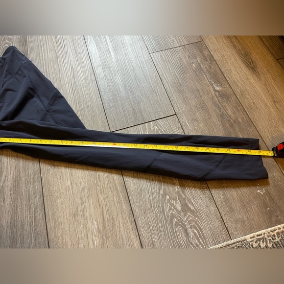 Outdoor Voices FreeForm 7/8 Contour Legging Medium navy Pockets Athletic - Picture 8 of 9